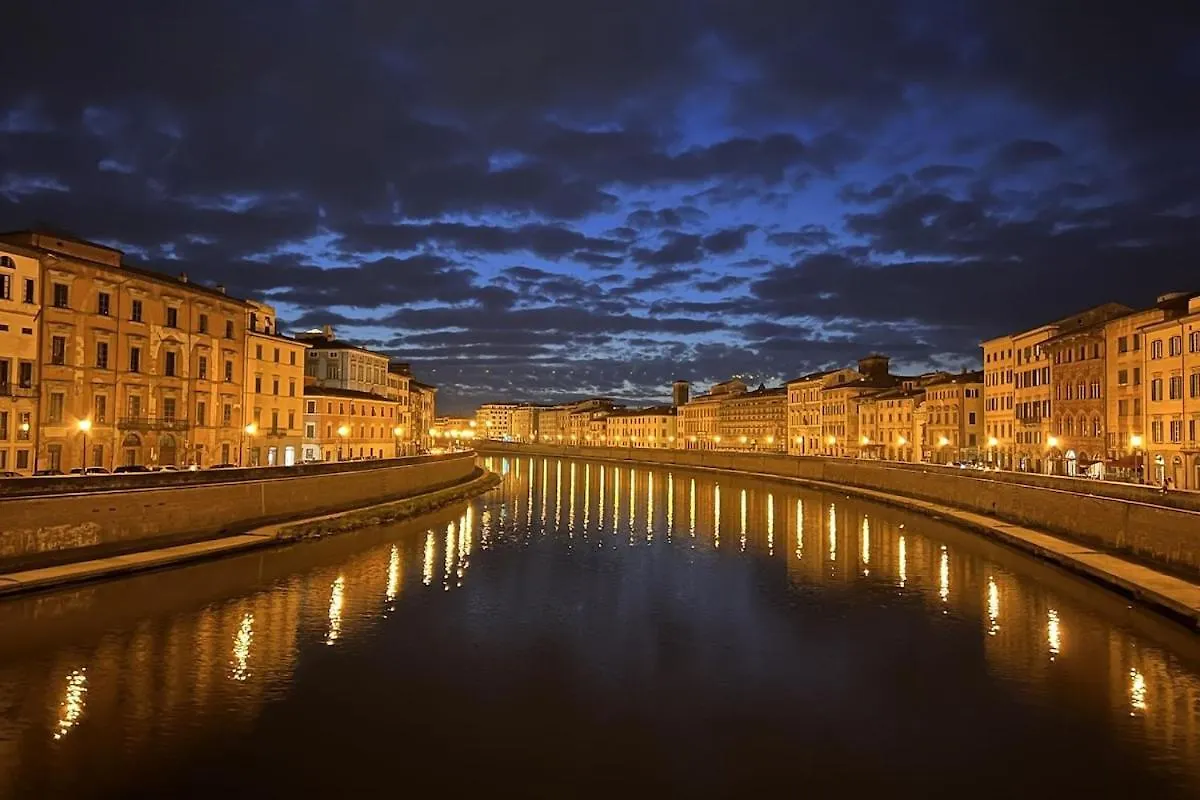 Fra I Cavalieri E I Miracoli A 2 Passi Da Tutto Apartment Pisa